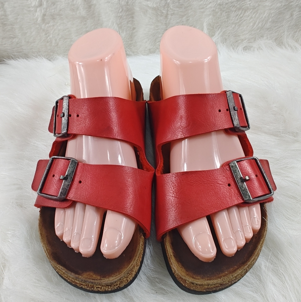 Birkenstock Arizona Red Two-Strap Sandals Women’s EU 37 US  6–6.5)  Slides